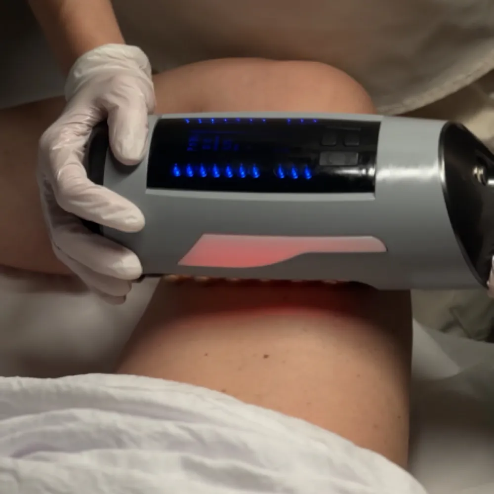 The Endosphere roller handpiece worked across the abdomen